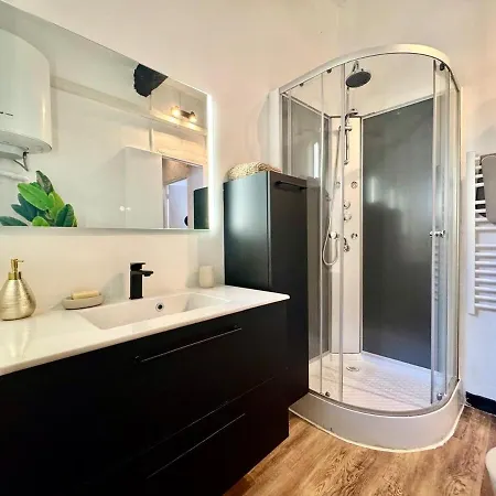 Ostalet Blau Climatise Apartment