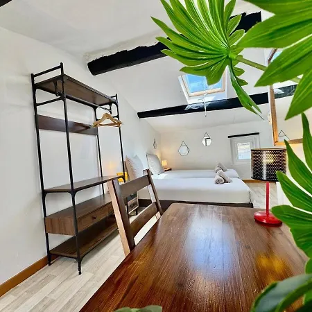 Ostalet Blau Climatise דירה בזייה